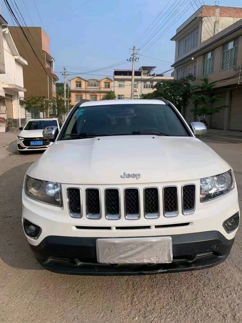 綿陽15年Jeep指南者1