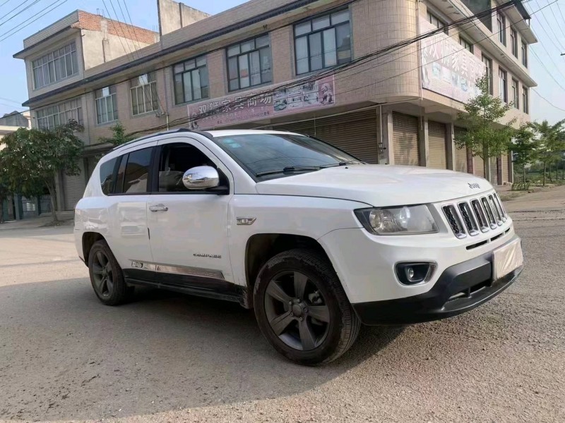 綿陽15年Jeep指南者2