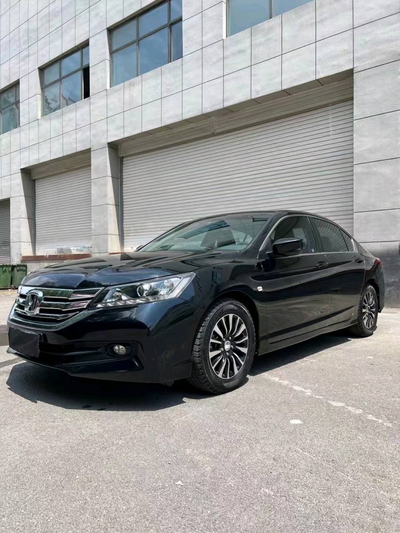 沈阳16年本田雅阁2