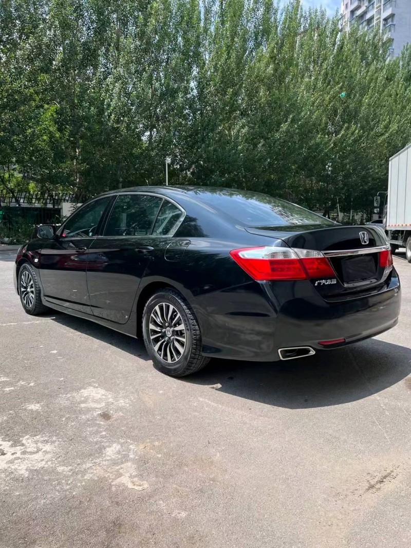 沈阳16年本田雅阁4