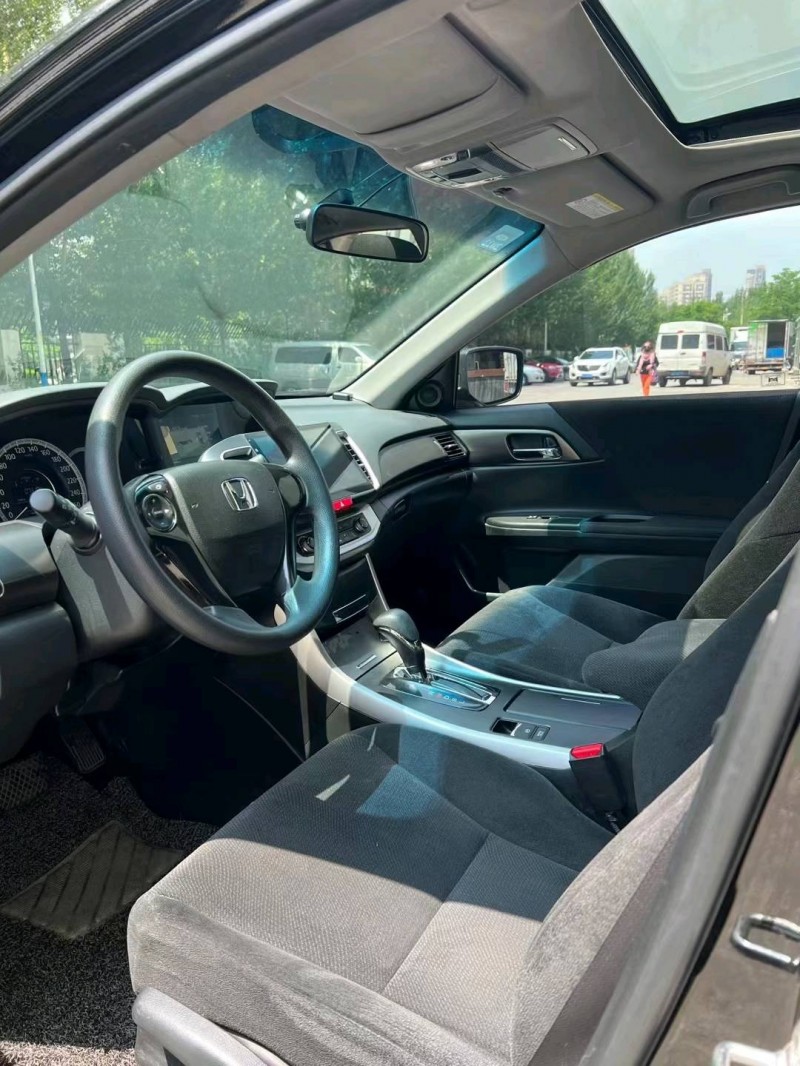 沈阳16年本田雅阁8