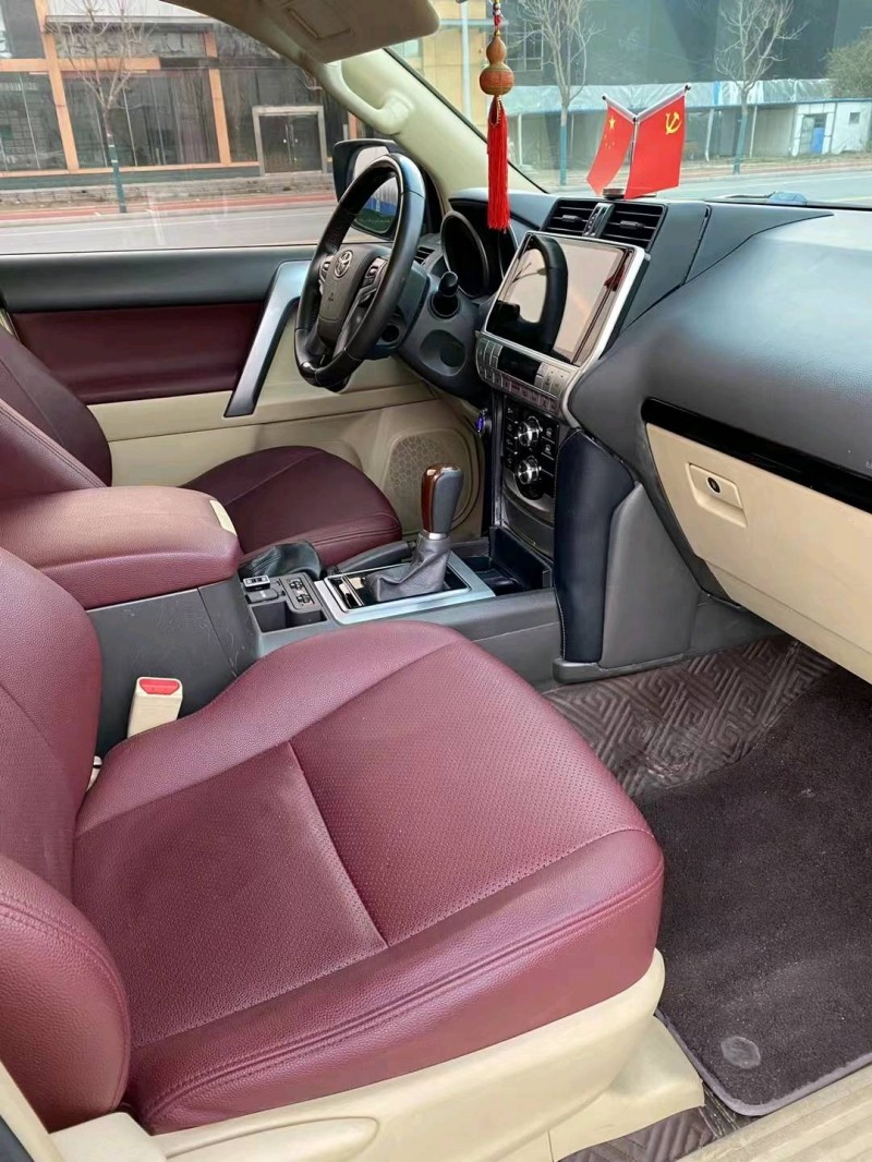 徐州19年丰田普拉多4