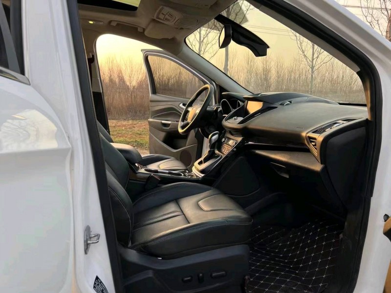 徐州16年福特翼虎6