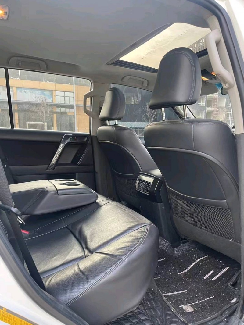 徐州17年丰田普拉多5