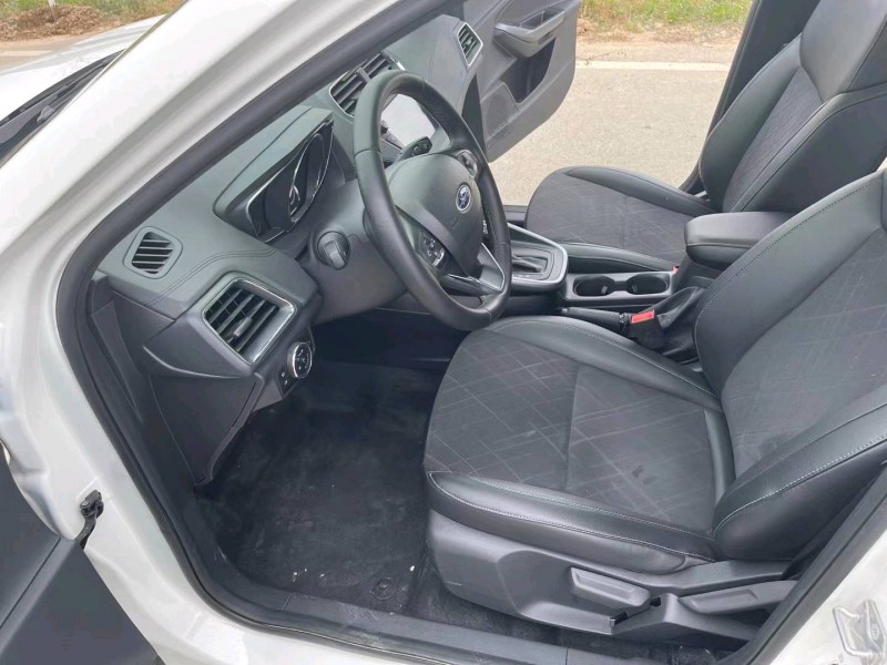 徐州19年福特福睿斯4