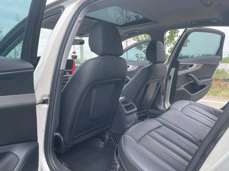 徐州17年奥迪A4L5