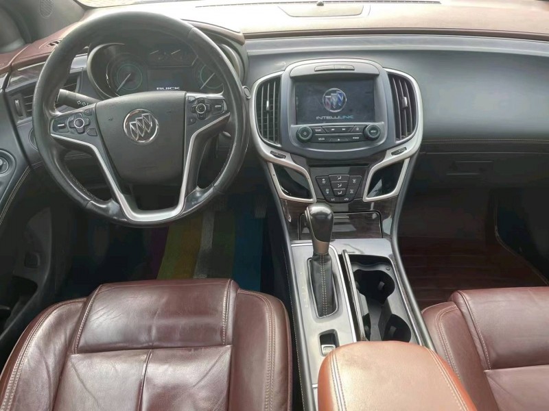 青岛15年别克君越4