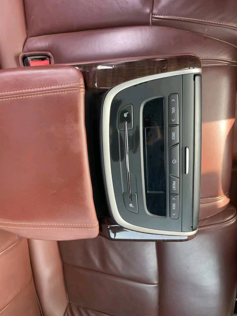 青岛15年别克君越6