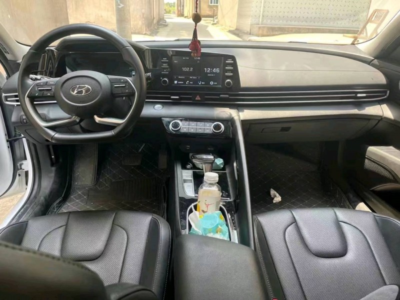 徐州21年现代伊兰特6