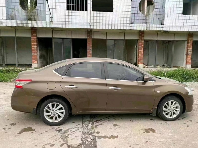 汕頭16年日產軒逸7