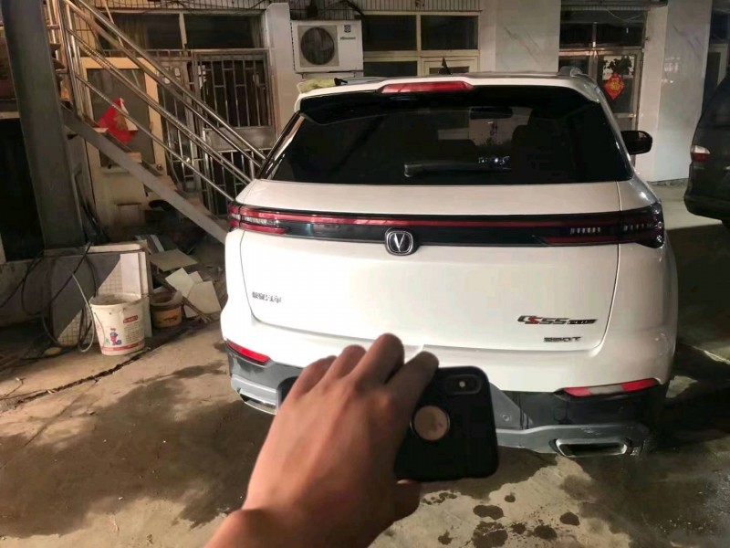 東營20年長安汽車CS556