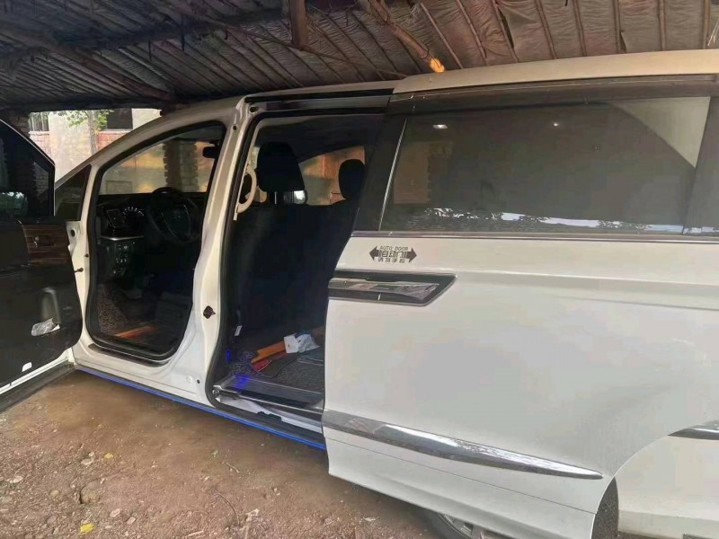 潍坊19年本田艾力绅8