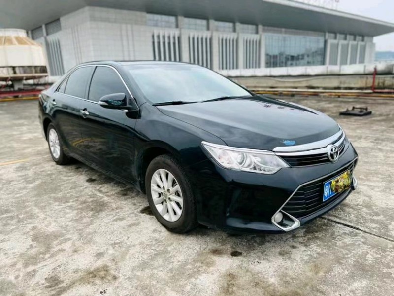 东莞17年丰田凯美瑞2