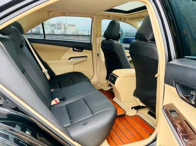 东莞17年丰田凯美瑞6