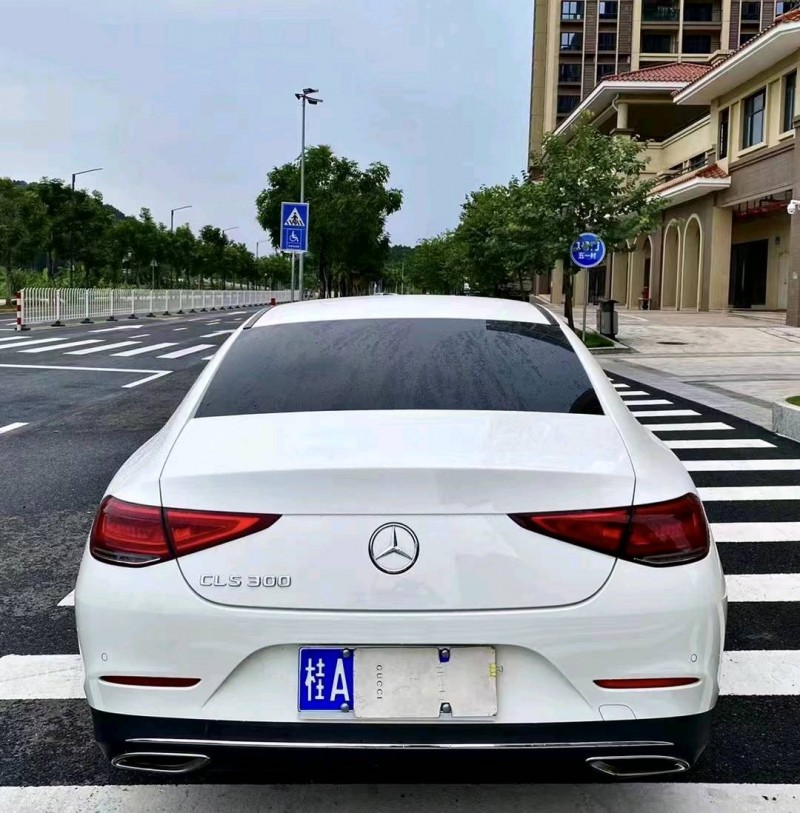 廣州19年奔馳CLS1