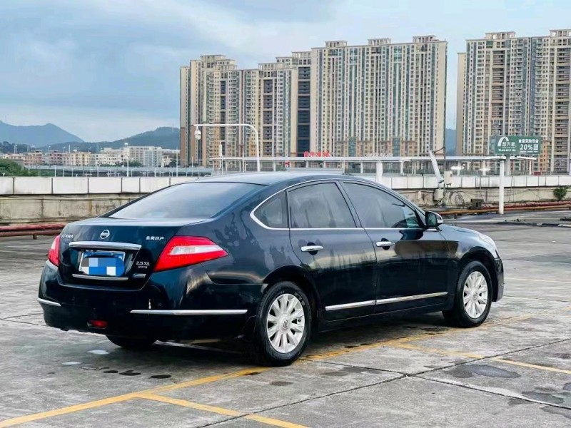 東莞10年日產天籟2