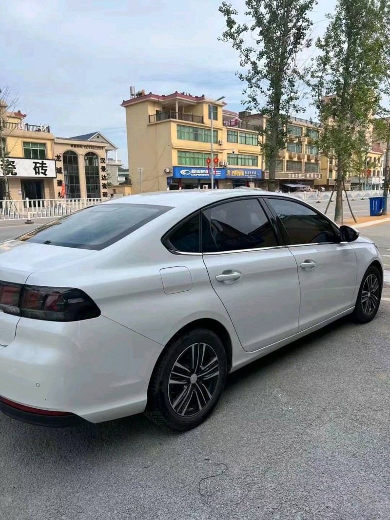 萍鄉18年標致3087