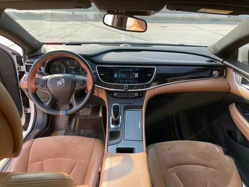 潍坊16年别克君越8