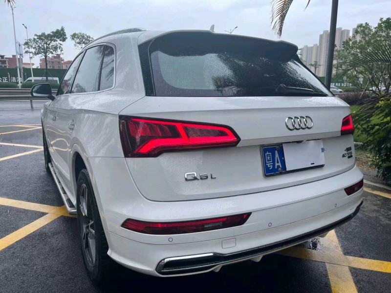 佛山19年奧迪Q55