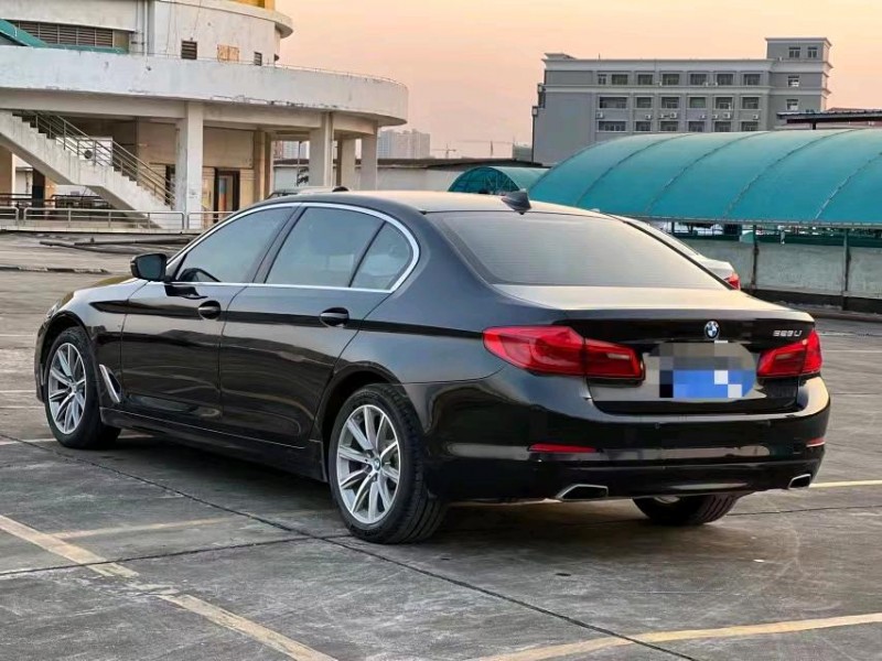 东莞18年宝马5系8