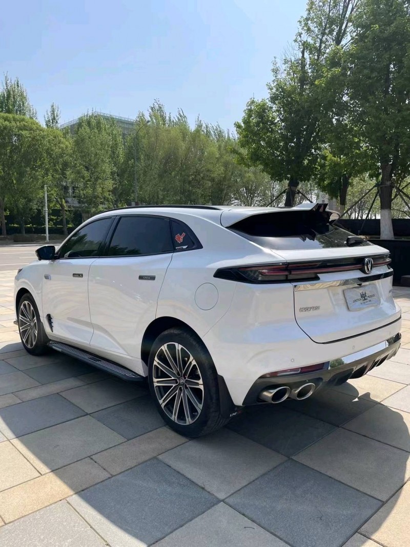 沈陽21年長安汽車UNI-K7