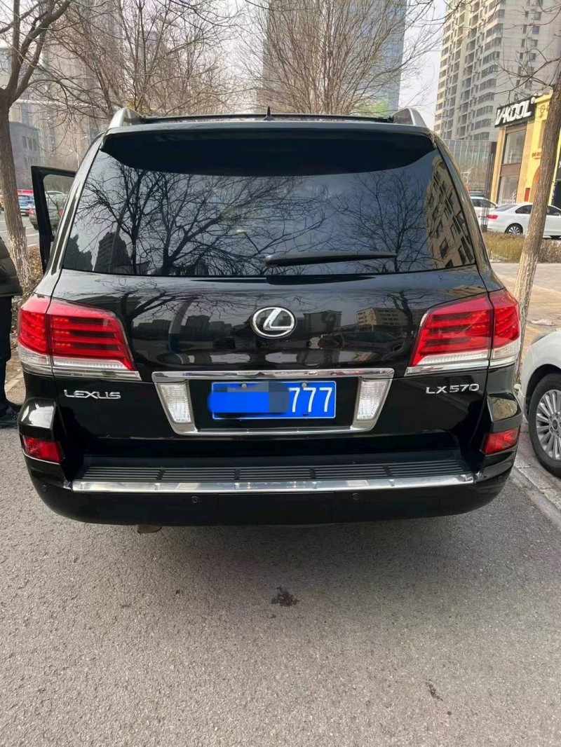 唐山12年雷克薩斯LX4