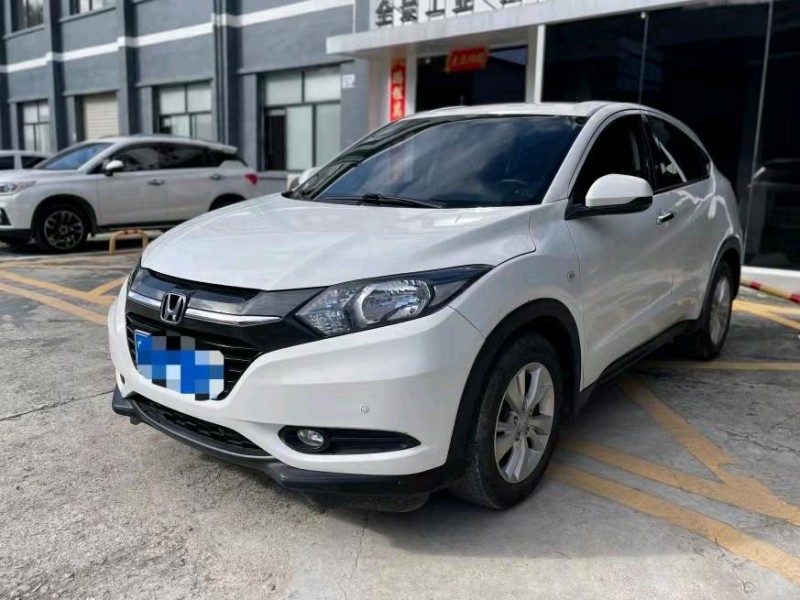 东莞15年本田缤智3