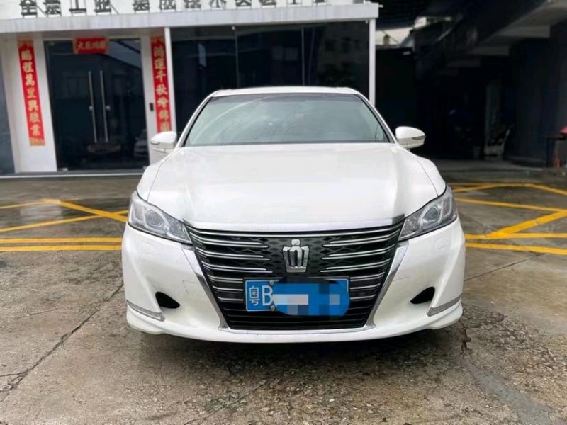 东莞16年丰田皇冠1