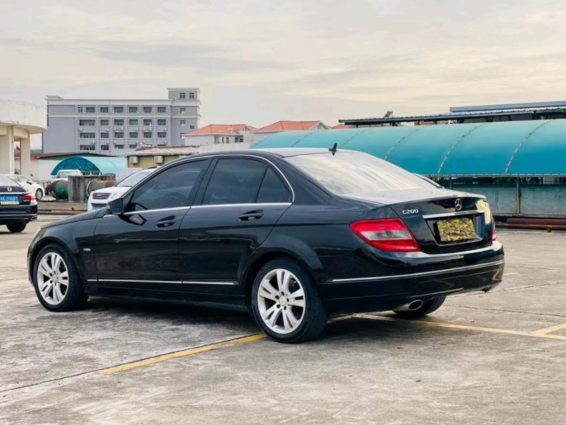 东莞11年奔驰C7