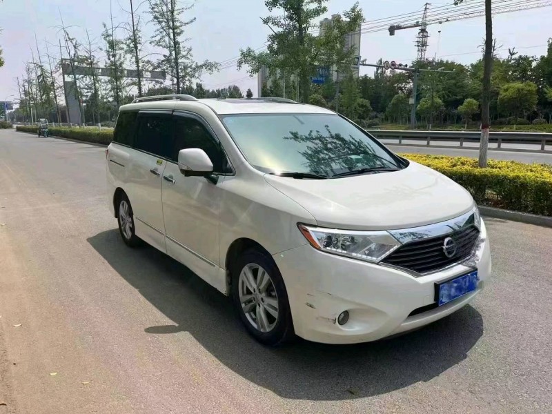 濰坊16年日產貴士3