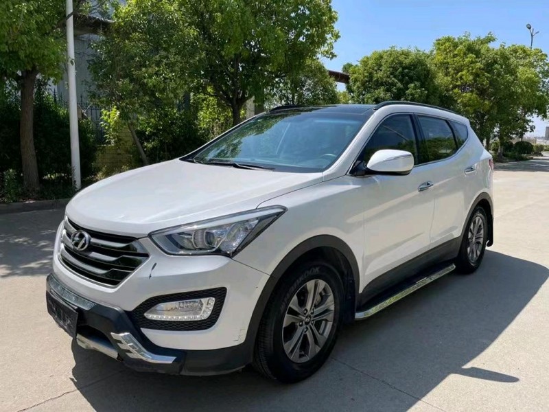 盐城16年现代全新胜达3