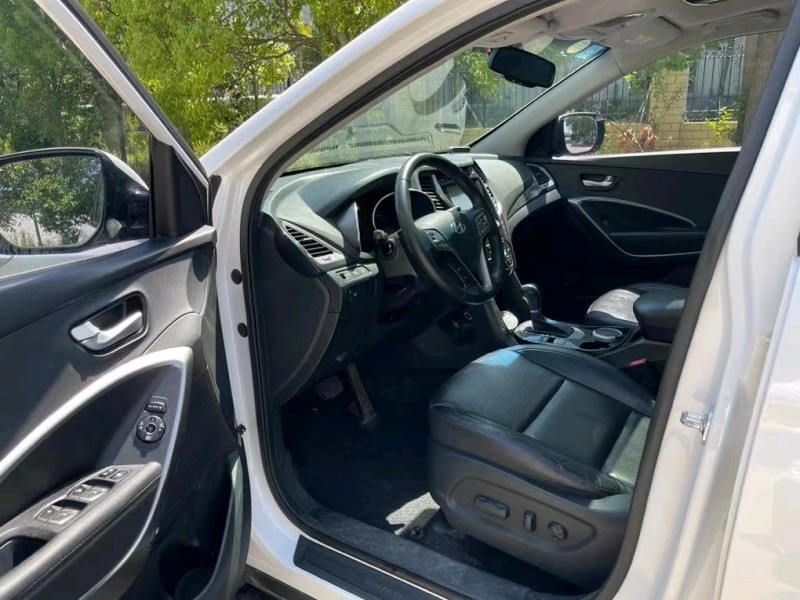 盐城16年现代全新胜达4