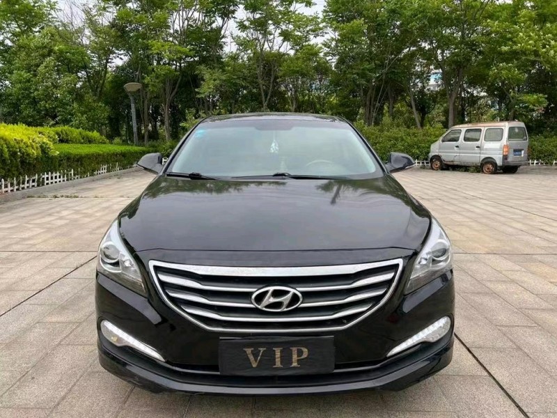 盐城16年现代名图9