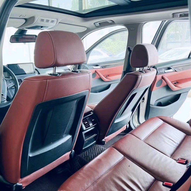 北京12年宝马X36