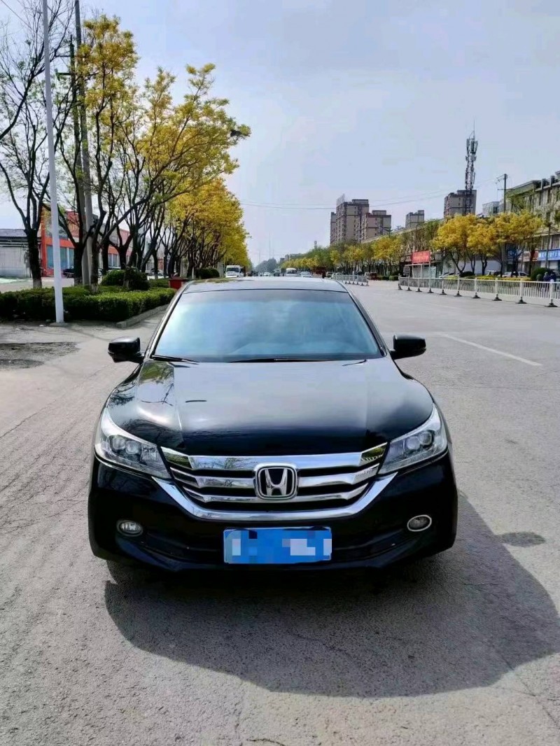 潍坊15年本田雅阁1