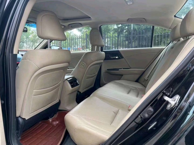 潍坊15年本田雅阁4