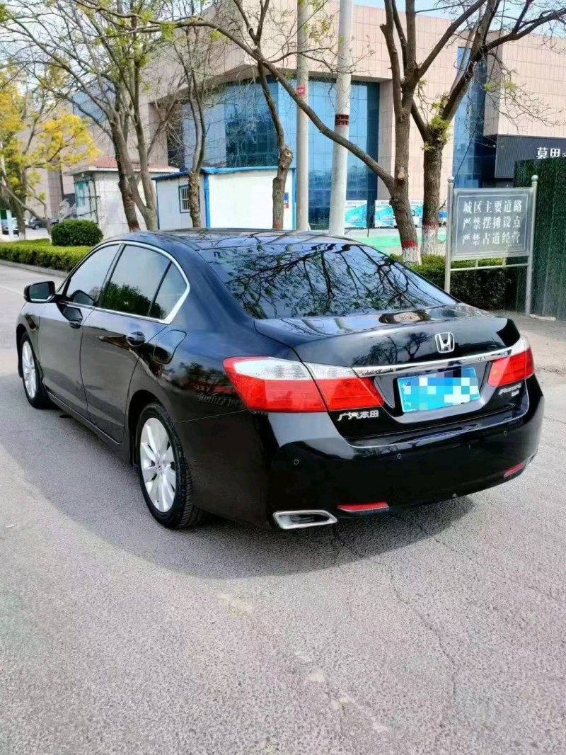 潍坊15年本田雅阁6