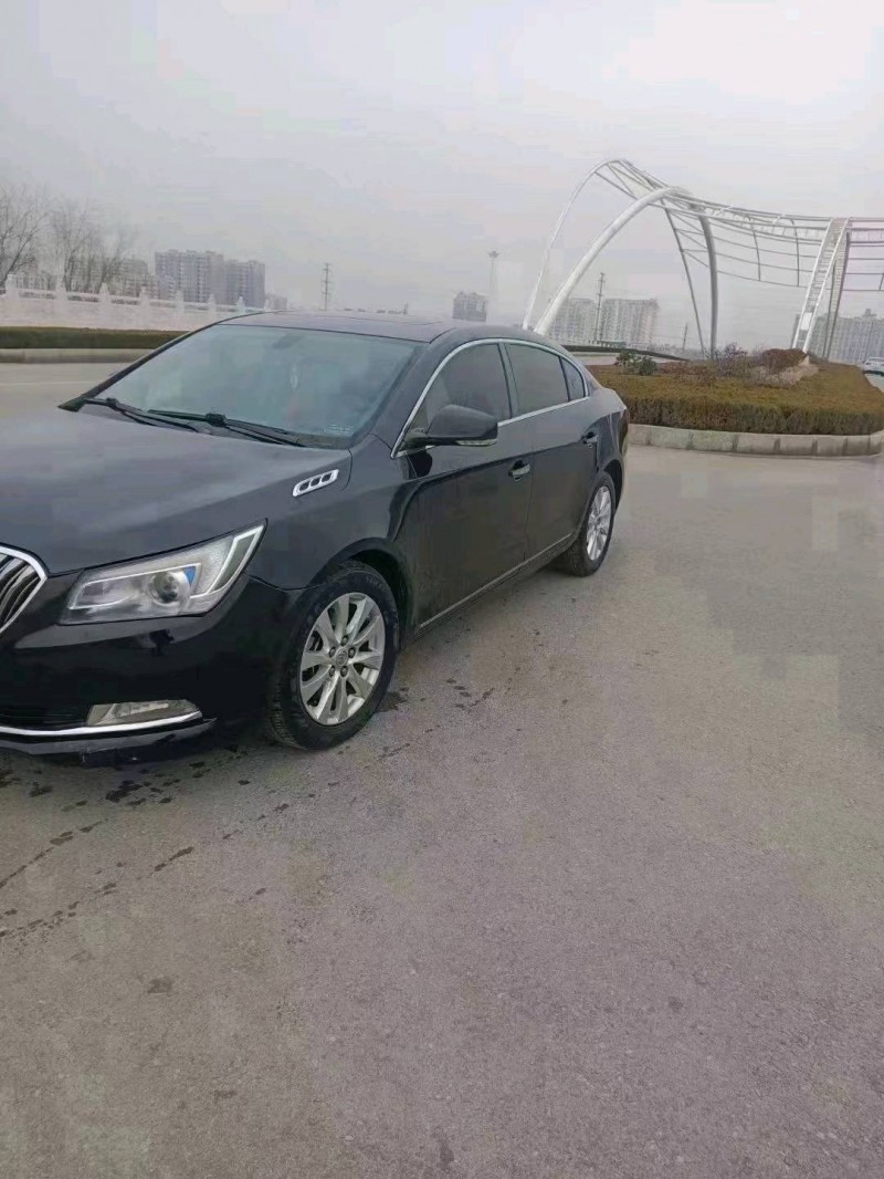 潍坊15年别克君越1