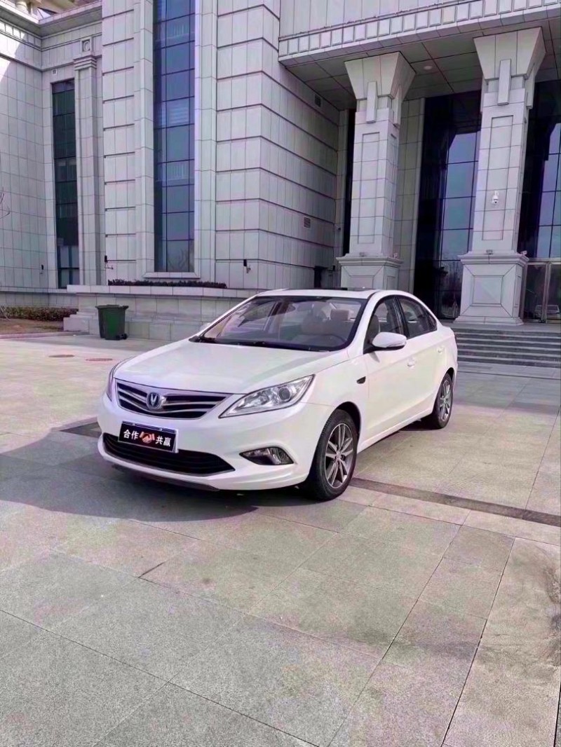 滄州16年長安汽車逸動3