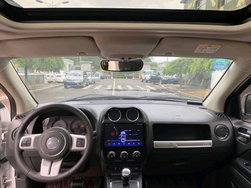 沈陽14年Jeep指南者7