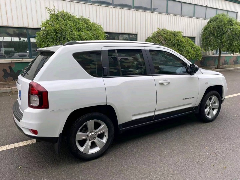 沈陽14年Jeep指南者9