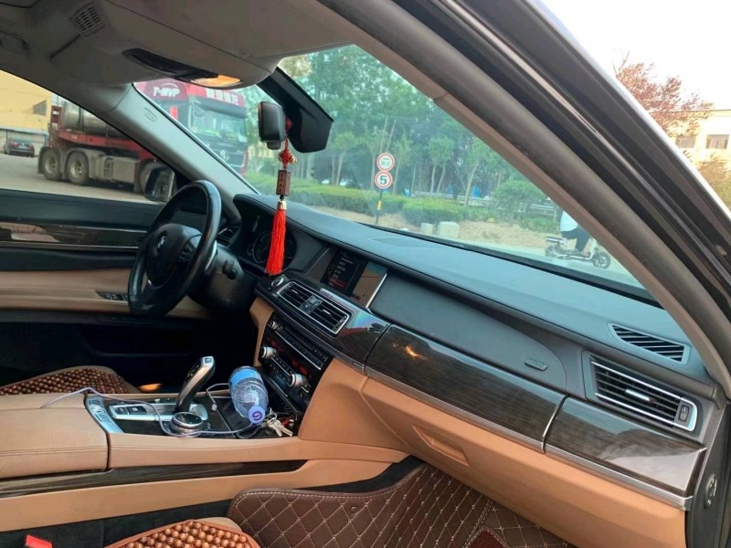 北京14年宝马7系9