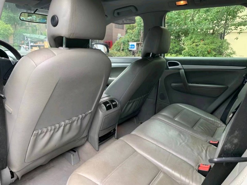 潍坊07年保时捷卡宴2