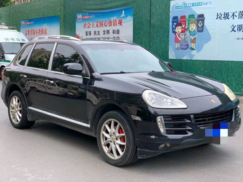 潍坊07年保时捷卡宴3