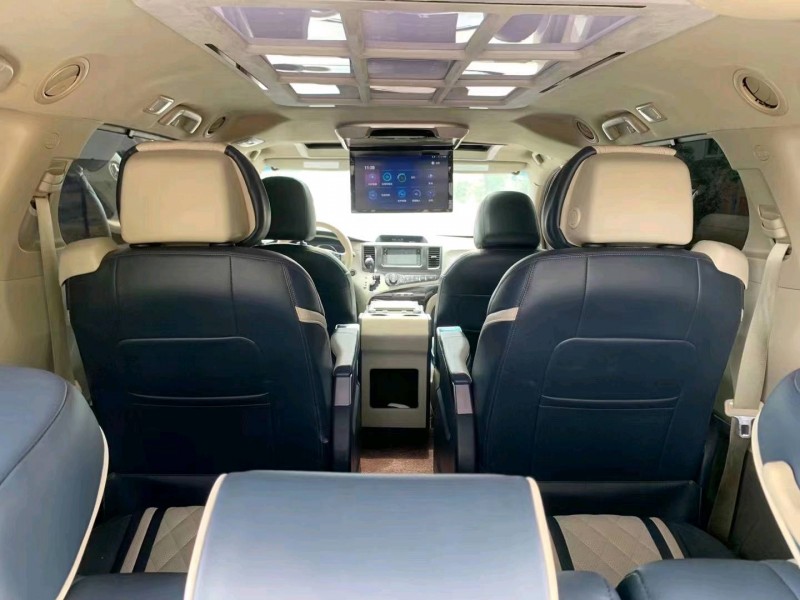 北京15年丰田塞纳6