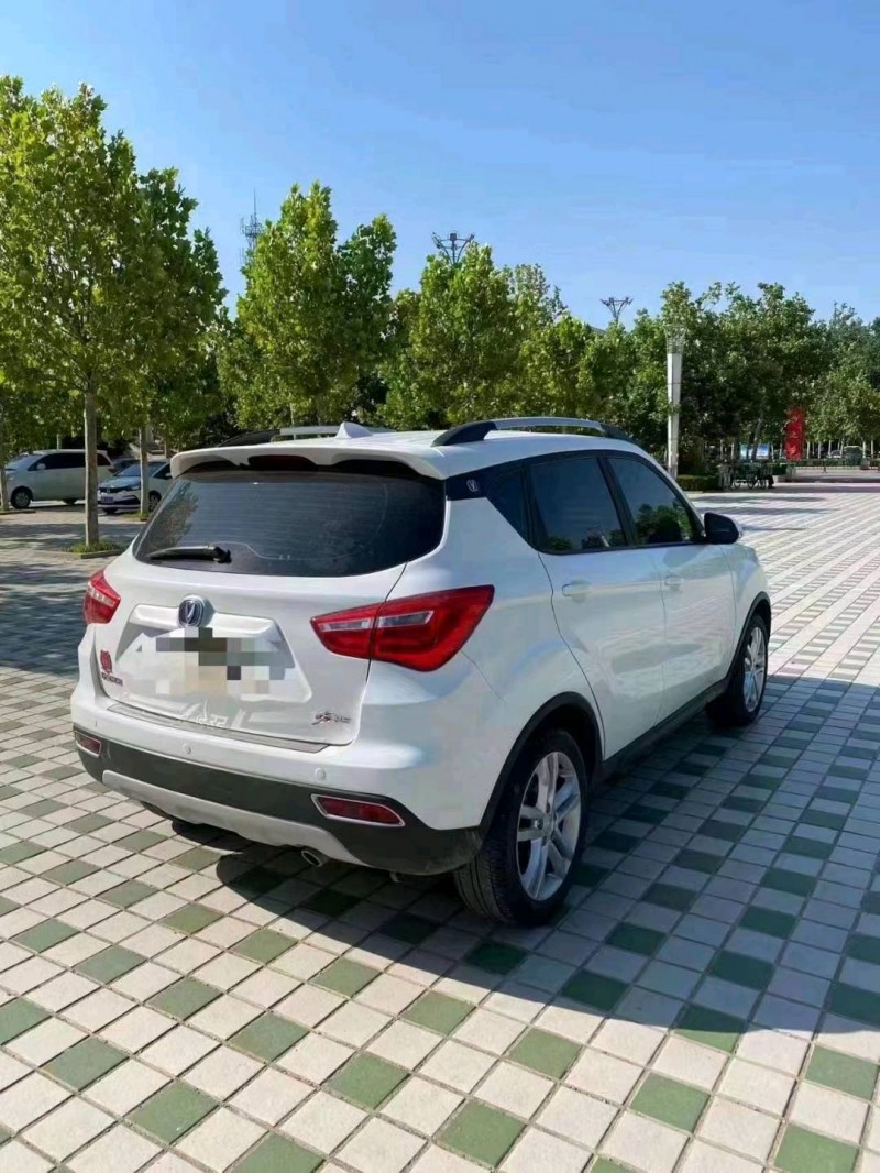 北京18年長安汽車CS359