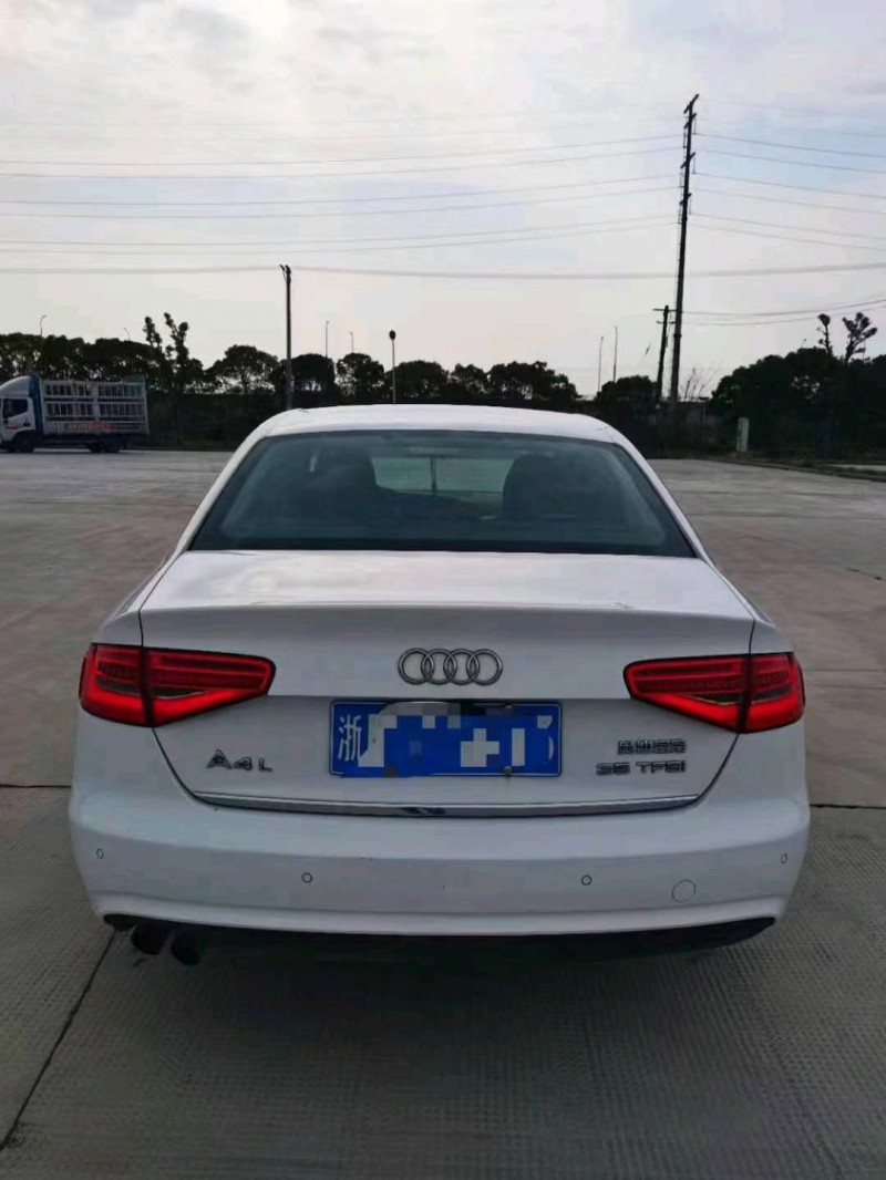 紹興13年奧迪A4L2