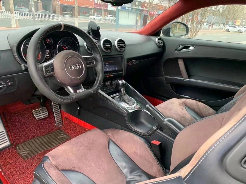 潍坊13年奥迪TT3