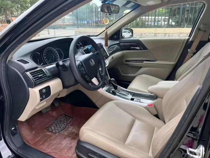 潍坊15年本田雅阁5