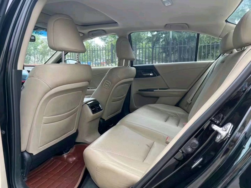 潍坊15年本田雅阁4